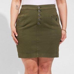 Torrid Mini Twill Button Fly Skirt size 20